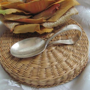 Grosvenor Pattern // Silver Plate Small Baby Infant Curved Bent Spoon // Vintage Antique Silverware Flatware // Many more in my shop