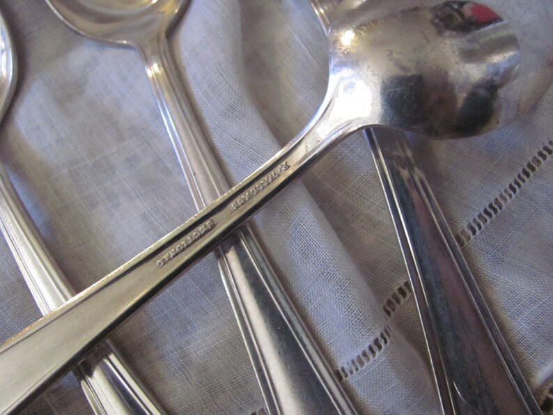 Hudson 1917 Silverware Set 4 Silver Plate Teaspoons Matching Pattern Wallace Mogogrammed M