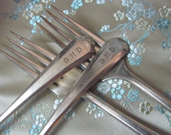 4 fourchettes à dîner anciennes vintage motif Lincoln monogrammé GHD plaqué argent Wm Rogers & Son