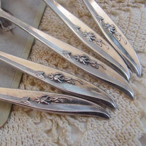 Magic Rose Pattern 1963 // Set of 5 Beautiful Silver Plate Teaspoons 6&quot; Matching // Vintage Antique Silverware Flatware Cutlery