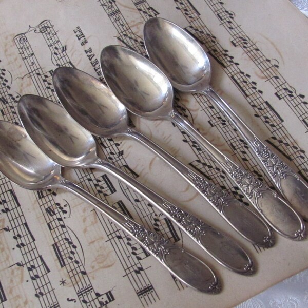 Burgundy 1934 Pattern // Set of 5 Beautiful Silver Plate Teaspoons Monogrammed  "J" // Vintage Antique Flatware Silverware Cutlery