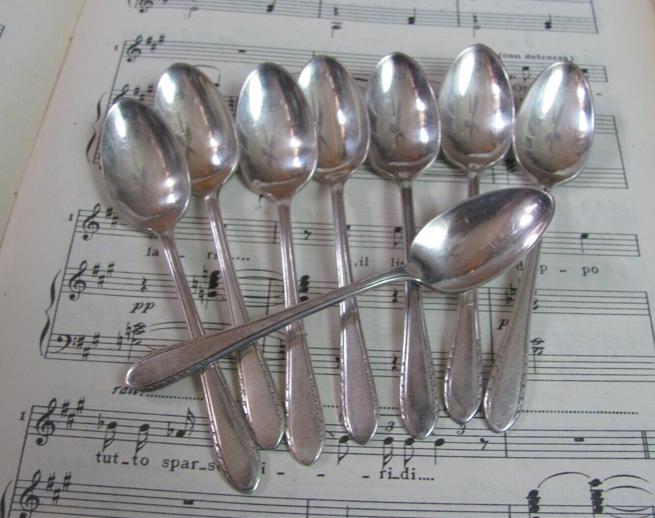 ヴィンテージ シルバープレート スモール デミタススプーン 8本