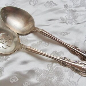 Silber-Kunstfertigkeit // Löffel Silber-Teller Große Servierlöffel 2er-Set Durchbohrt Schlitzen - Antikes Vintage-Silberbesteck - Besteck