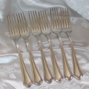 Set of 6 Silver Plate Dinner Forks - Primrose Pattern 1917 - Community Oneida // Antique Vintage Silverware Flatware cutlery