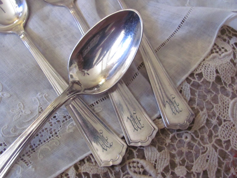Hudson 1917 Silverware Set 4 Silver Plate Teaspoons Matching Pattern Wallace Mogogrammed M