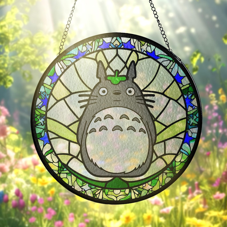 Solfångare i glas i skogsanda – Min granne-inspirerad glaskonst – Studio Ghibli – Fönster- och väggbonad – Gåva till animeälskare bild 7