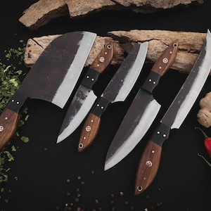 Hand Forged Damascus Steel Chef Knife Set, Kitchen Knives Chef Knives Set, Handmade 5 Pcs Luxury Damascus Knife Gift for him, Gifts for her