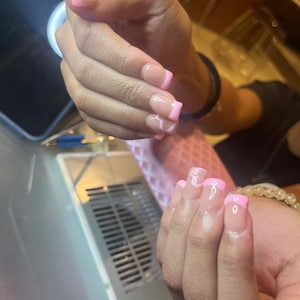 pink french tip press ons with heart/ hand painted press on nails/ faux acrylic nails/ gel nails/pink press on nails/ white press on nails