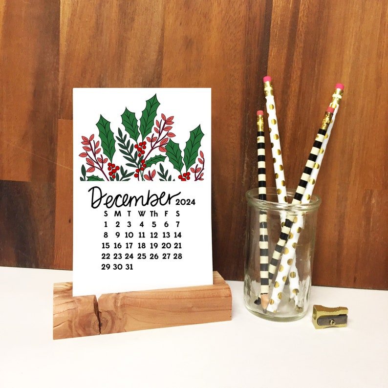 2024 Desk Calendar Floral image 8