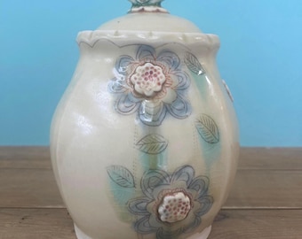 Covered pot, jar, yellow semi matt, porcelain, green bird, NC pottery