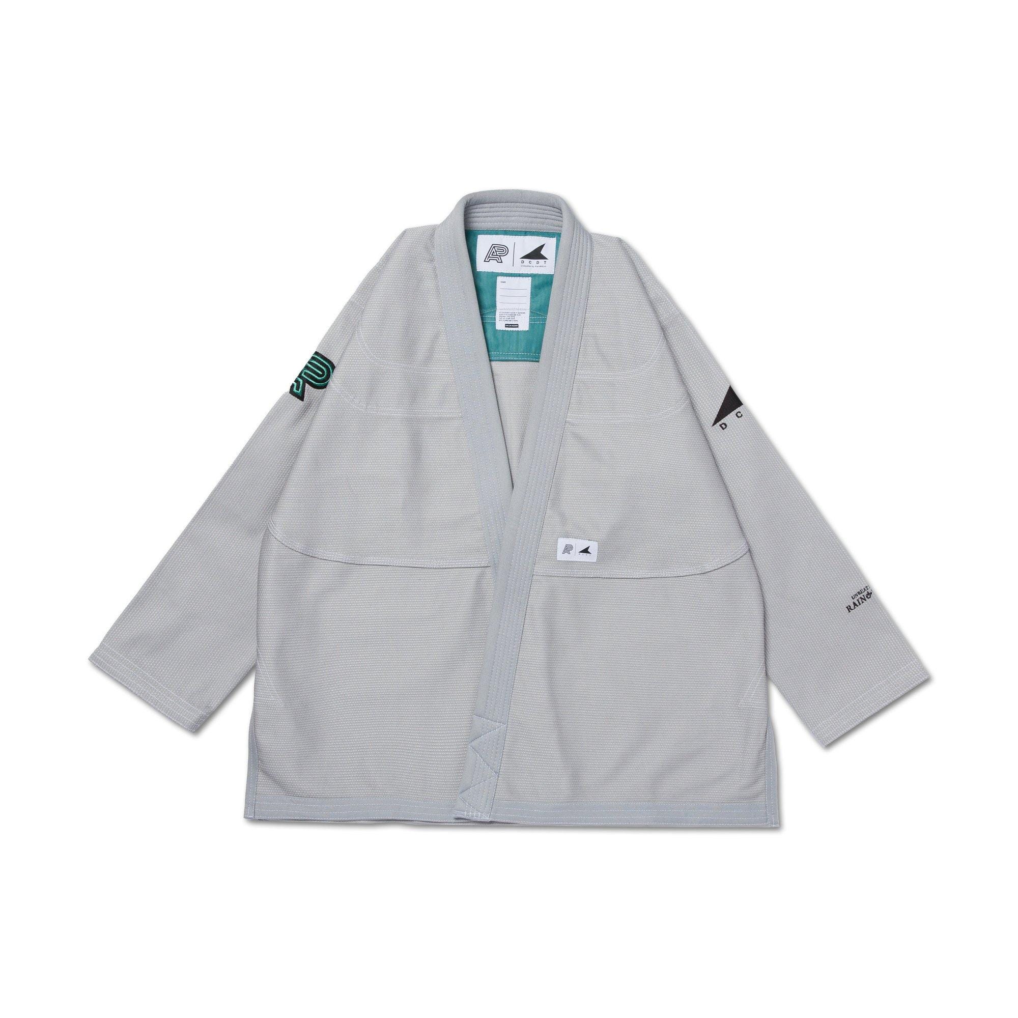 Albino and Preto A&P x DCDT BJJ Gi: グレーのブラジリアン柔術着 