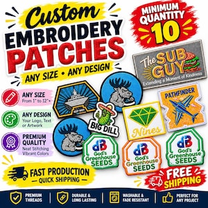 Pode incluir: Uma coleção de emblemas bordados personalizados em várias formas e cores, incluindo designs como um alce, um picles, um diamante e um avião. O texto nos emblemas inclui The Sub Guy, Keep Ahoy, Big Dill, Nines, Pathfinder e God's Greenhouse Seeds.