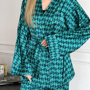 Women&#39;s Silk Pajama Set: Elegant Lounge Set with Robe