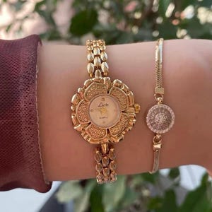 Luxury Gold Flower Watch for Women – Elegant Design