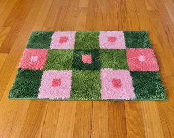 Fluffy Y2K Checkered Rug: Pink and Green Dorm Rug,Door Mat,Bed Side Carpet