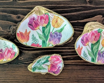 Tulip Floral Shell Dish – Handcrafted Shell Trinket Bowl with Gold Trim