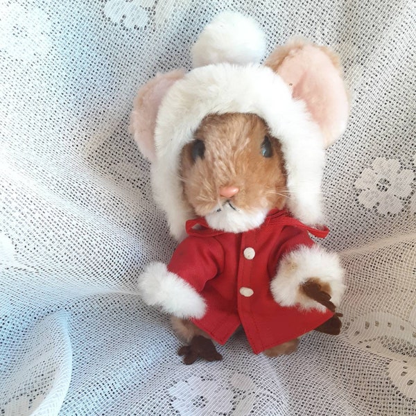 REDUCED FREE SHIPPING Vtg 1981 Red Coat Jacket Merry Mouse, Dakin Plush Christmas Mouse, Priscilla Hillman