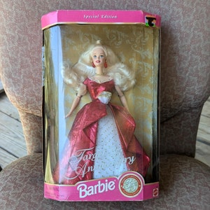NIB FREE SHIPPING Vtg 35th Anniversary 1997 Target Special Edition Blonde Barbie Doll
