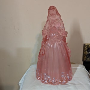 FREE SHIPPING Vtg Mid Century Pink Tone Gold Accents Southern Belle Victorian Lady Holding Bird Boudoir Night Light Table Lamp, 11.5&quot; Tall