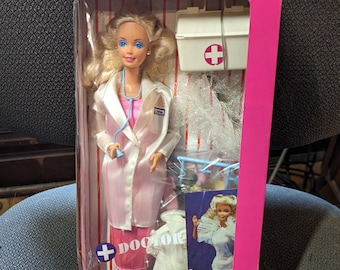 FREE SHIPPING Vtg 1987 Doctor Barbie Collectors Doll NIB