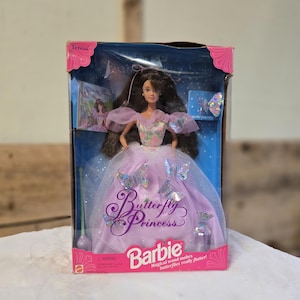 NIB FREE SHIPPING Vtg 1994 Butterfly Princess Barbie Teresa Collectors Doll
