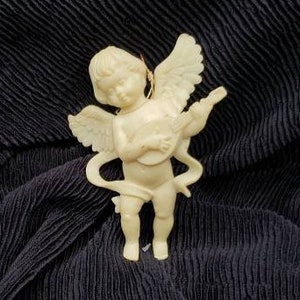 FREE SHIPPING Vtg Plastic Musical Cherub Angel Christmas Tree Ornament