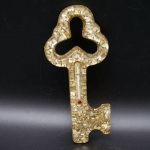 Reduced FREE SHIPPING Vtg Lucite Abalone Shell Key Shape Thermometer Wall Hanging, WORKS