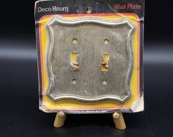 Reduced FREE SHIPPING Vtg Mid Century American Tack and Hardware Gold Metal Double Switch Electrical Wall Cover, NIP