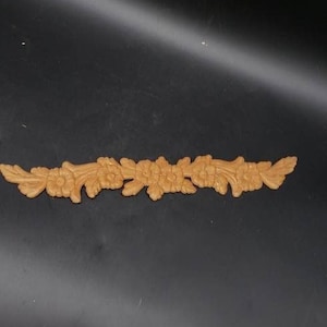 REDUCED FREE SHIPPING Vtg Victorian Look Fleur de Lis  Designs Wood Wall Door Pediment Plaque, 2&quot; x 15&quot;