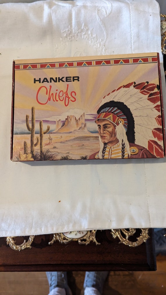 REDUCED FREE SHIP Vtg Mid Century Hanker Chiefs Se