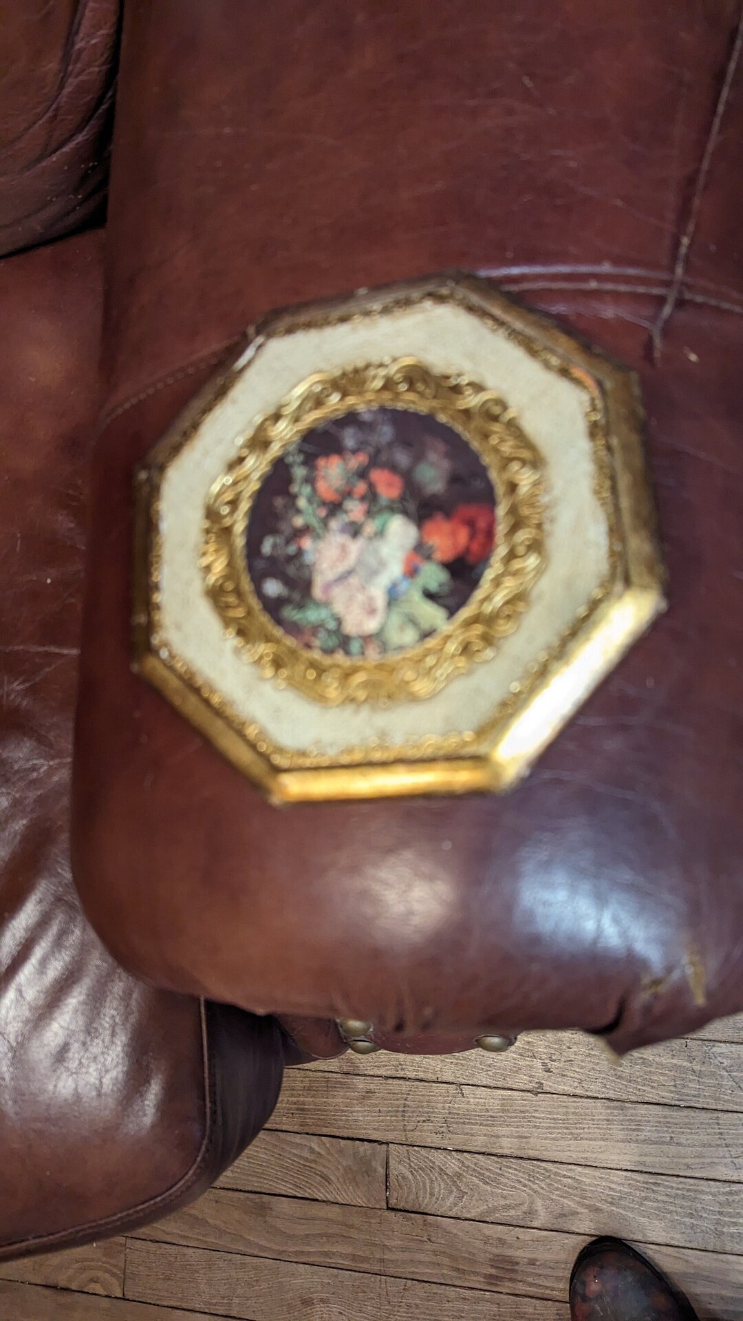 FREE Shipping Vtg Gold Gilt Italian FLORENTINE Tole Wood Framed Floral ...