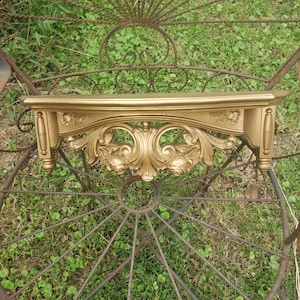 Reduced Free Shipping Vtg 1977 Ornate Gold ROSES Flowers Designs SYROCO Wall Display SHELF, Hollywood Regency