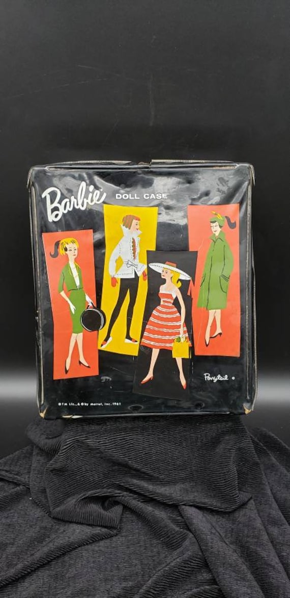 Barbie doll case 1961 hotsell
