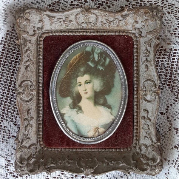 REDUCED FREE SHIP Vtg Ornate Victorian Baroque Design Chalk Resin Designs Framed Cameo Creation Lady Shefield Small Brown Tone Picture Frame