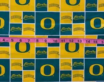 College Oregon state ducks 100% Cotton Fabric 1 yard