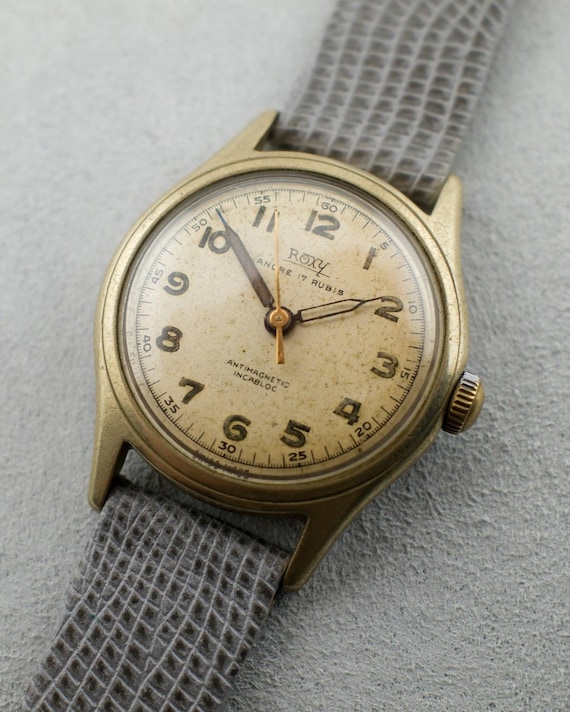 Roxy | Arogno Movement - image 1