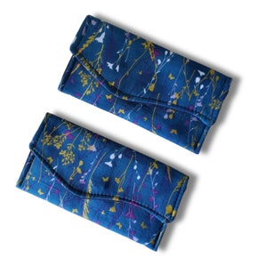 Handcrafted Mini Clutch with Deep Blue and Gold Design - Simple Elegance