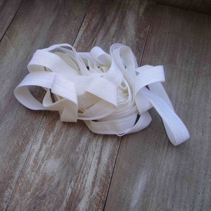 White color  fold over elastic 5 yds.