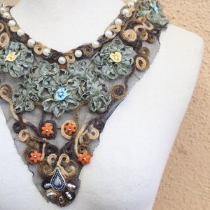 Cute   embroidered   and beaded flower   applique   1 pieces listing