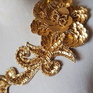 Gold color  beaded applique  trim/ Cute  beaded   flower  applique  with  sequins gold color  1 pieces listing/ Costume  applique trim /
