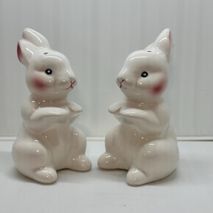 Vintage White Bunny Rabbit Ceramic Salt & Pepper Shakers