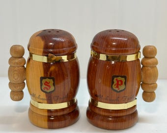 Vintage Mohawk Trail Souvenir Wooden Salt & Pepper Shakers