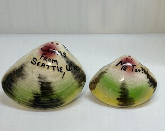 Vintage Seattle, Washington Seashell Souvenir Ceramic Salt & Pepper Shakers