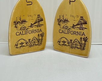 Vintage Clothes Iron California Souvenir Ceramic Salt & Pepper Shakers, Japan