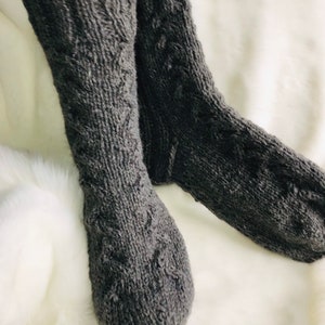 Handmade Wool Socks: Warm Grey Knit Winter Socks (Size 41-43)