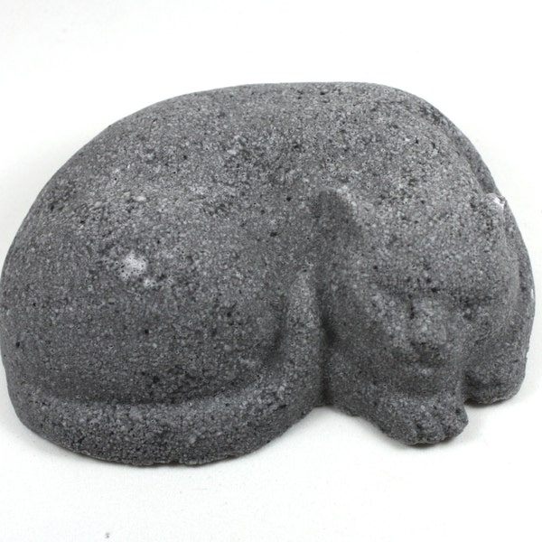 Large Cat Bath Bomb - bath fizzy, bath fizzie, feline, cat lover, party favor, halloween, sleeping cat, crazy cat lady, pet sitter, new pet