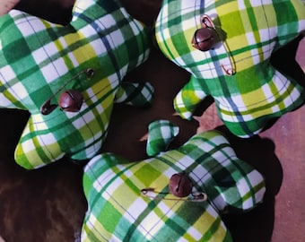 Plaid Fabric Shamrocks: Primitive St Patricks Day Ornaments - Set of 3