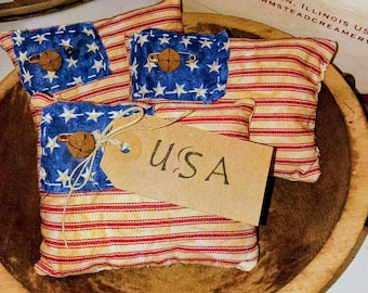 Primitive Folkart Americana Flag Ornie-Tuck With Tag. Set Of 3  Size 3x5