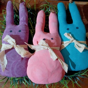 Farm And Country Style Easter Bunny Decorations image 3