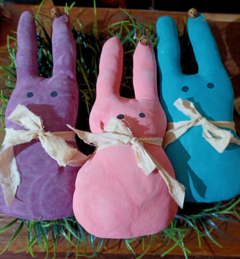 Farm And Country Style Easter Bunny Decorations image 3